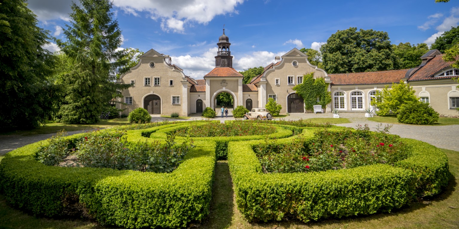 Palace Manor қонақ үй мейрамхана орналастыру пәтерлер нөмірлері Польша Мазуры